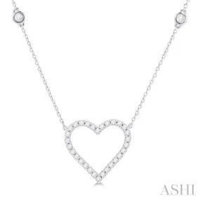 1/2 ctw Heart Pendant Round Cut Diamond Fashion Station Necklace in 10K White Gold