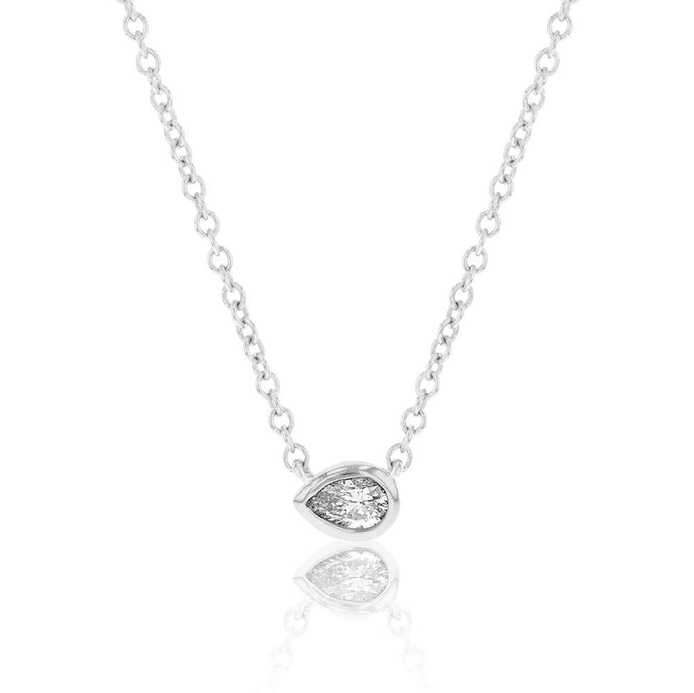 14ct white Gold 1/10 Carat Diamond Pendant On 45cm Chain