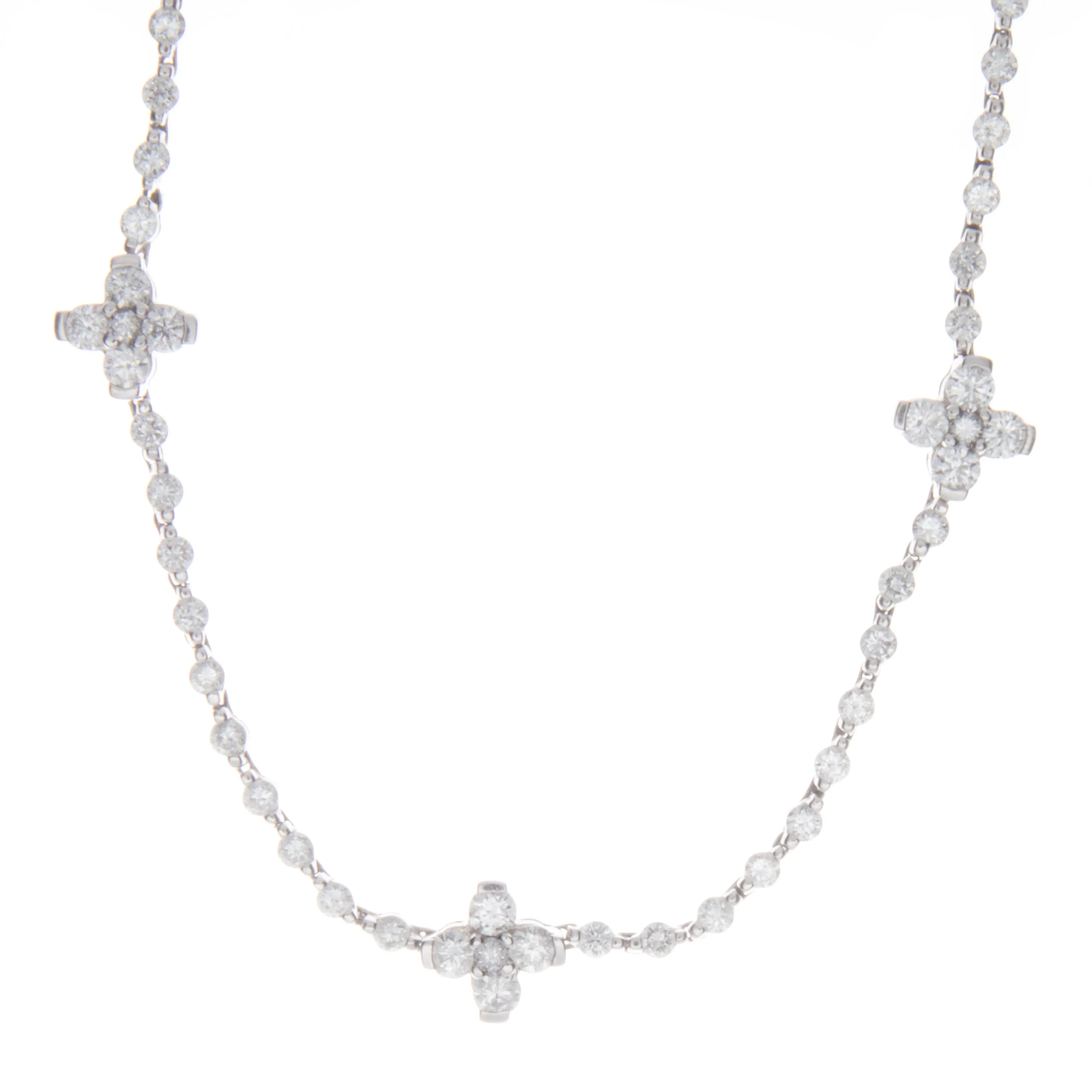 14k White Gold Diamond Flower Necklace