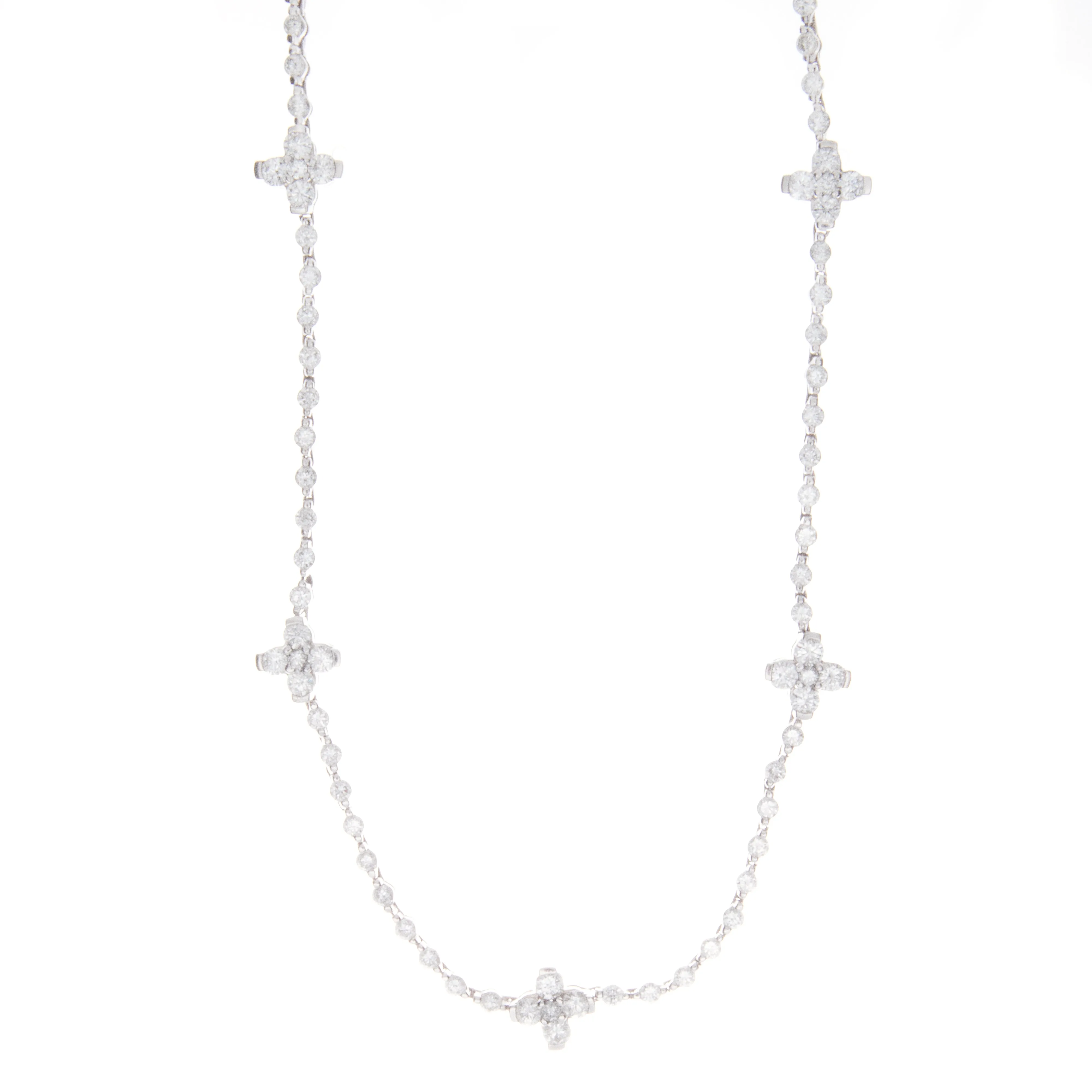 14k White Gold Diamond Flower Necklace