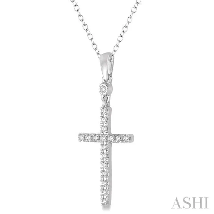 1/6 Ctw Round Cut Diamond Cross Pendant in 10K White Gold with Chain