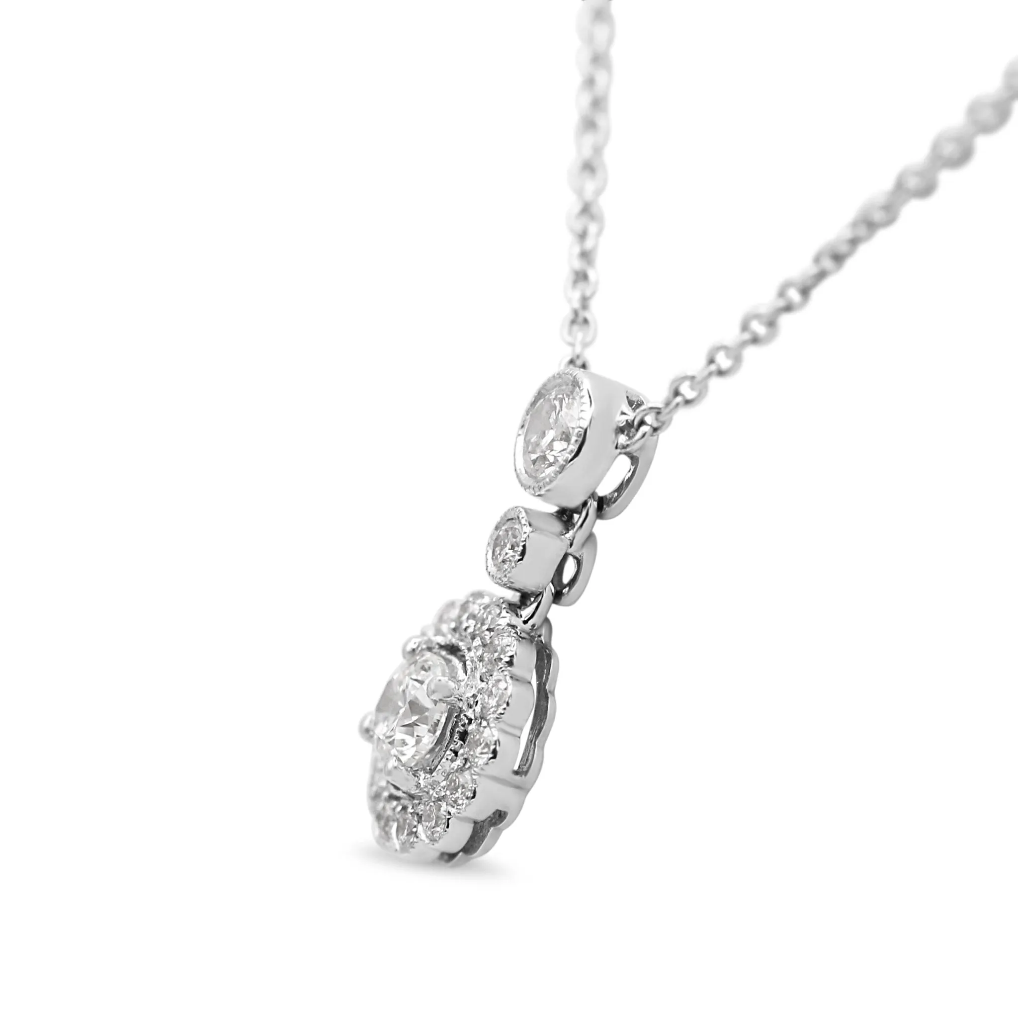 18ct White Gold Diamond Drop Necklace 17"