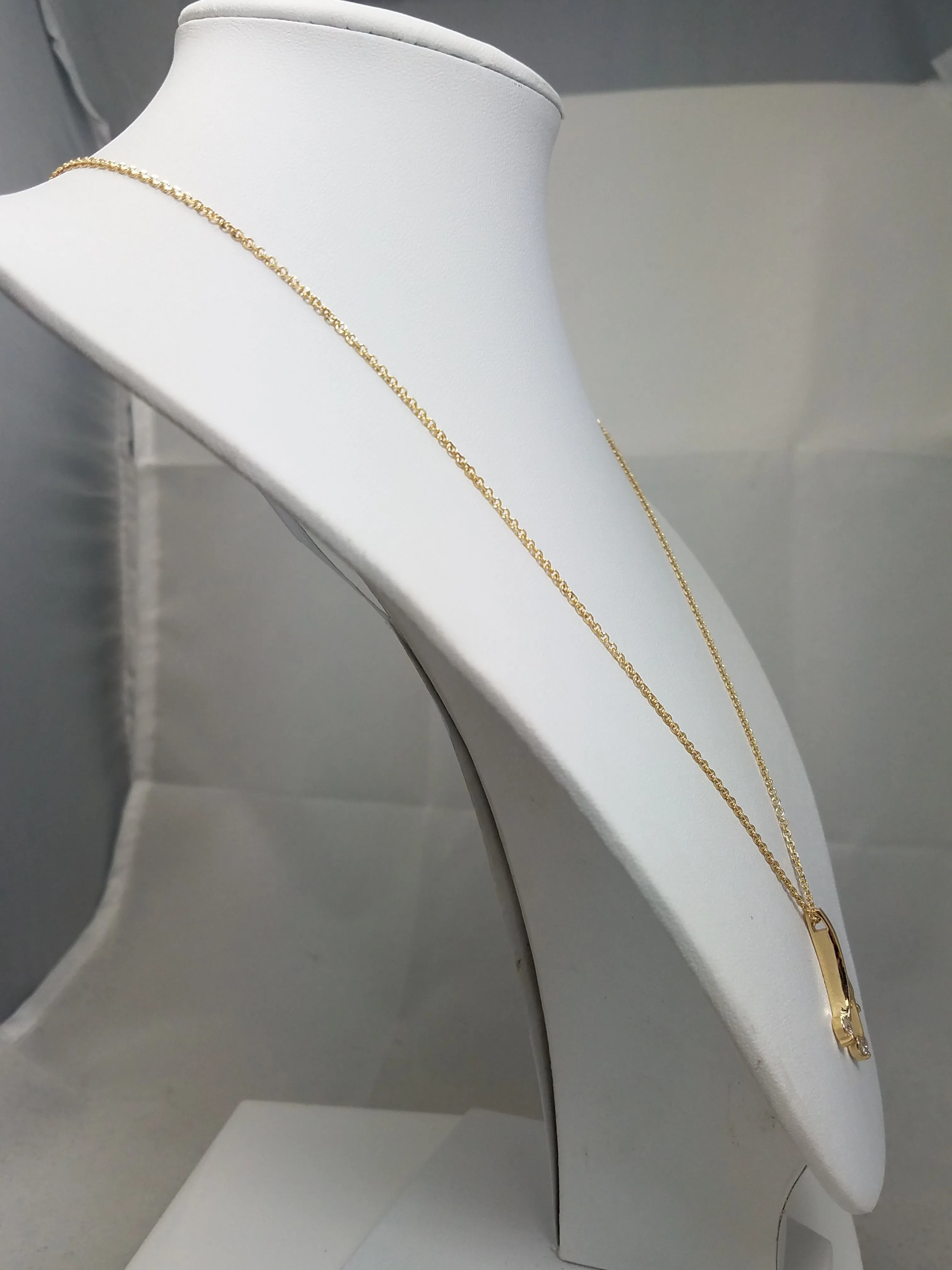 20" Playful Natural Diamond 14k Yellow Gold Pendant Necklace