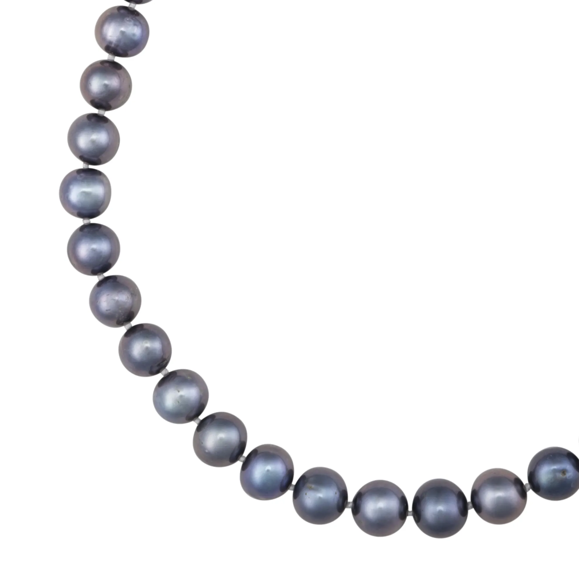 A  signature freshwater pearl strand necklace