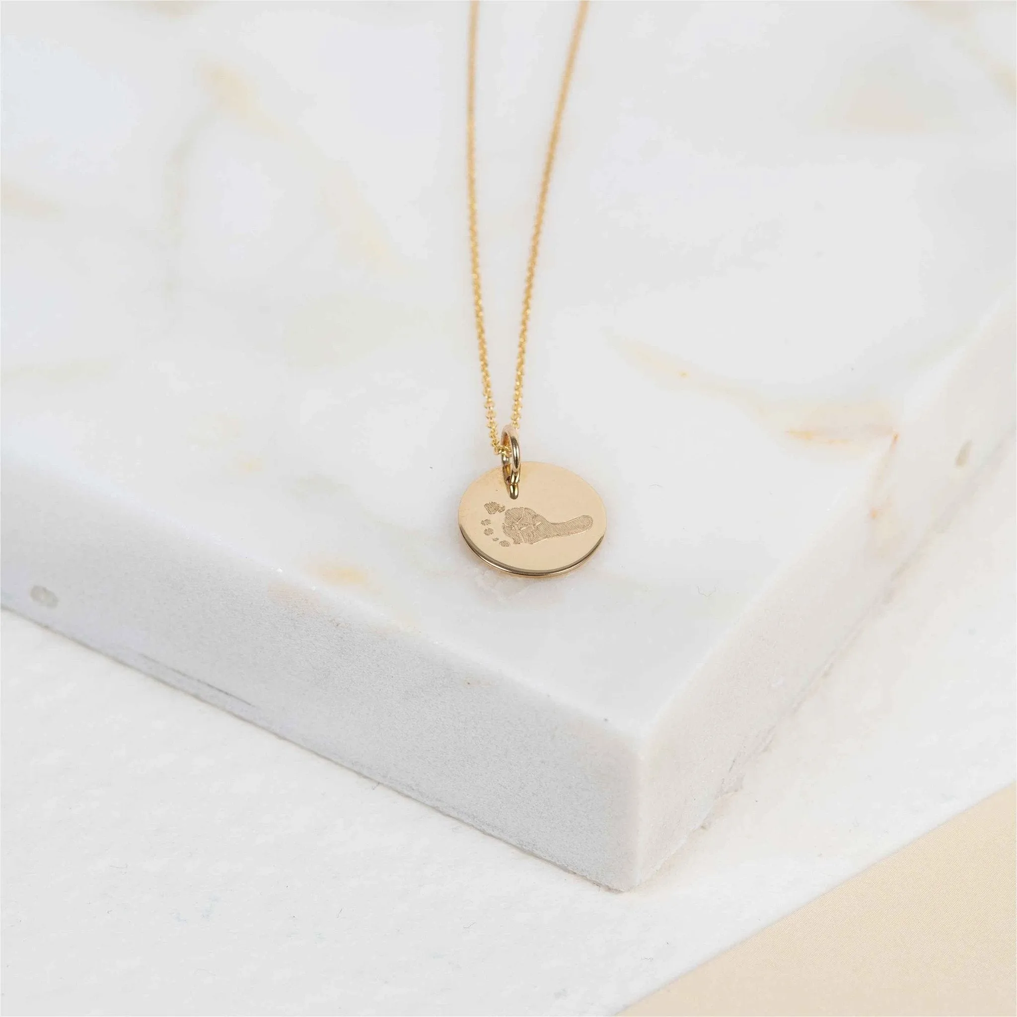 Bellevue 9ct Gold Footprint Pendant