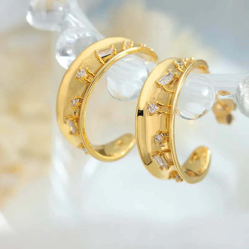 Cold Street Style Zircon C-Shaped Earrings with Copper Material