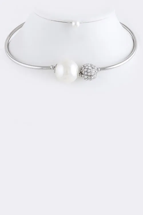 Collar Pearl Necklace