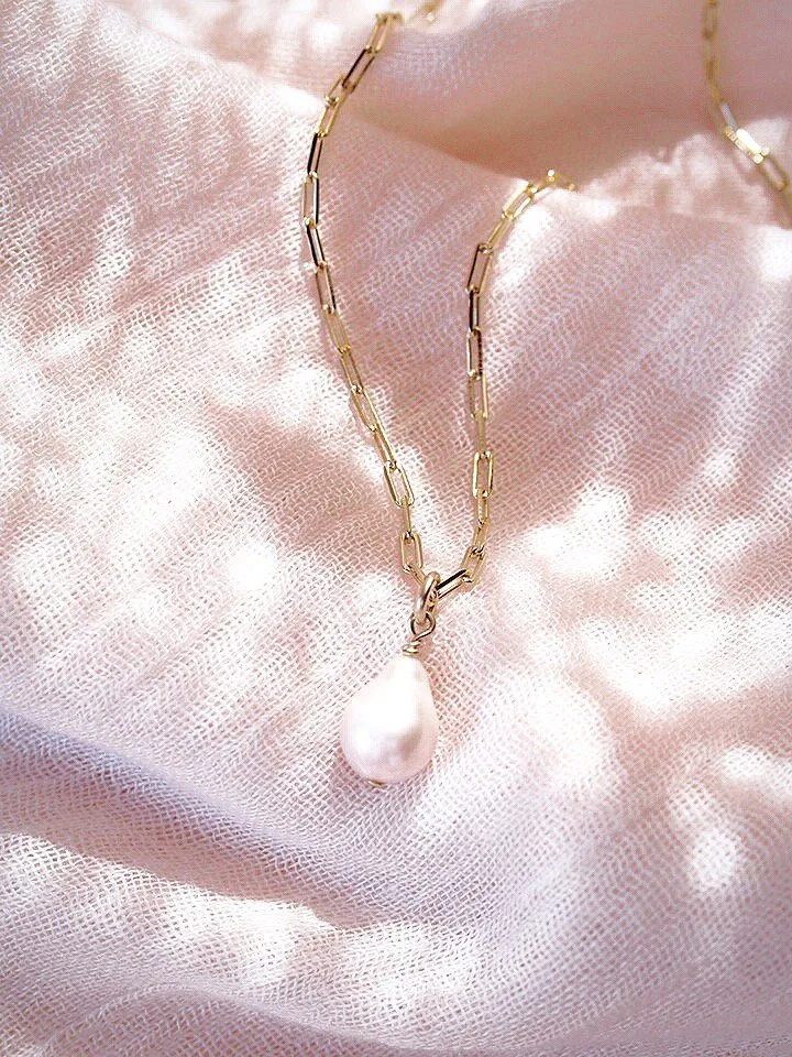 Dainty Baroque Pearl Necklace - Kēhau