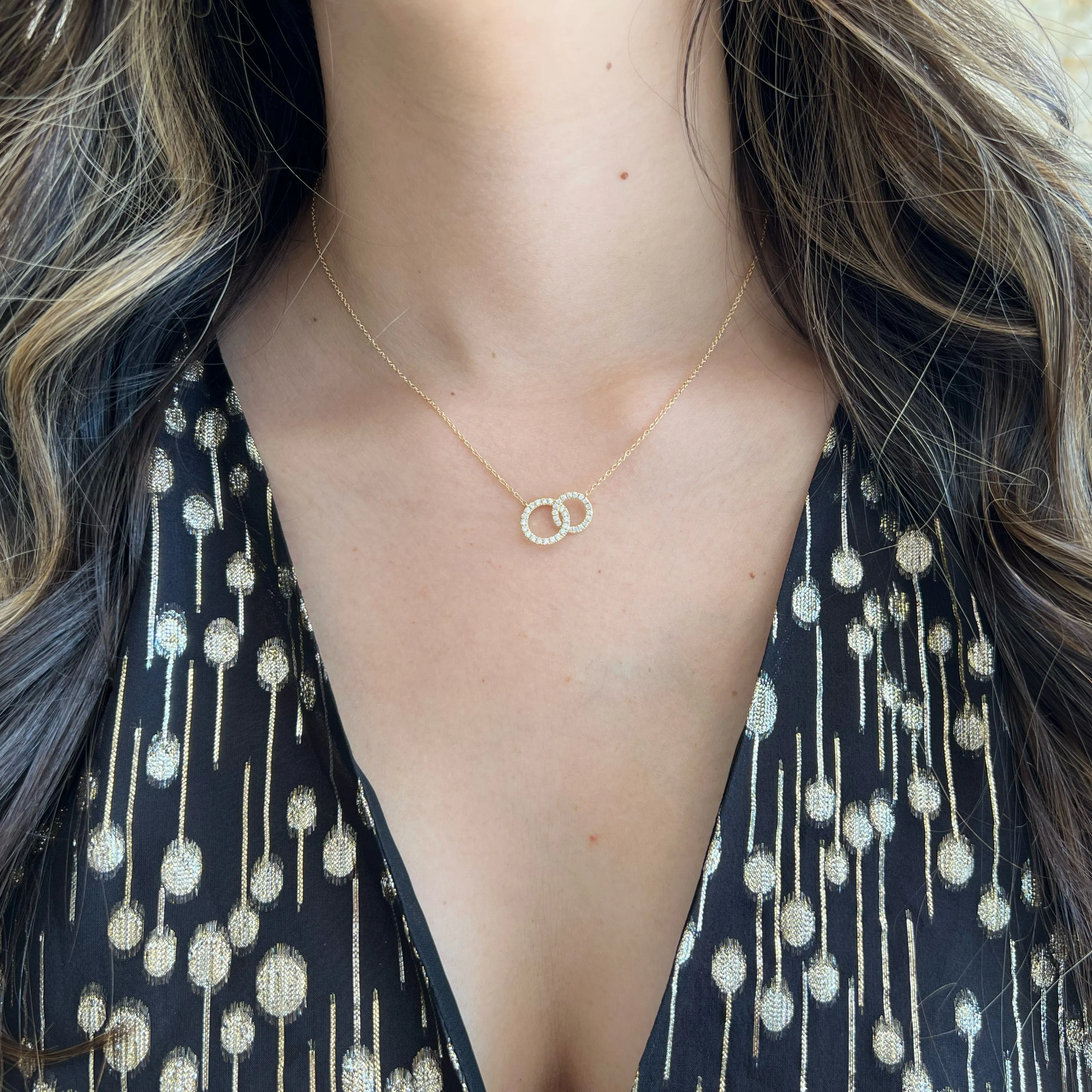 Diamond Interlocking Circles Necklace