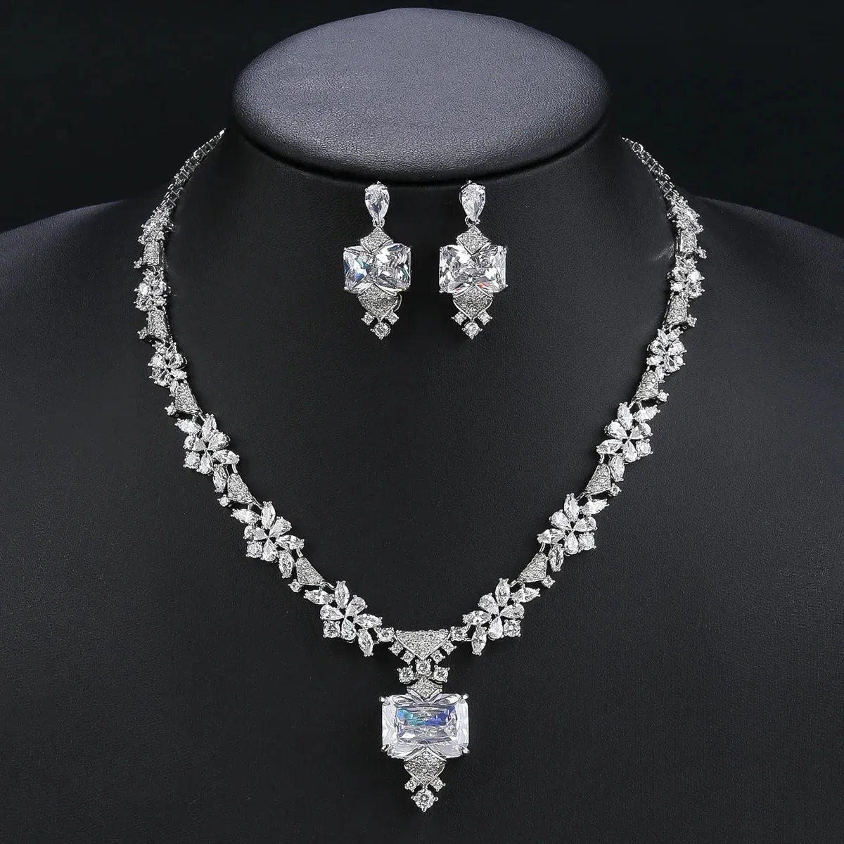 Elegant CZ Cubic Zirconia Pendant Necklace  Earrings Set Bridal Wedding Jewelry Sets for Women Gift CN11260