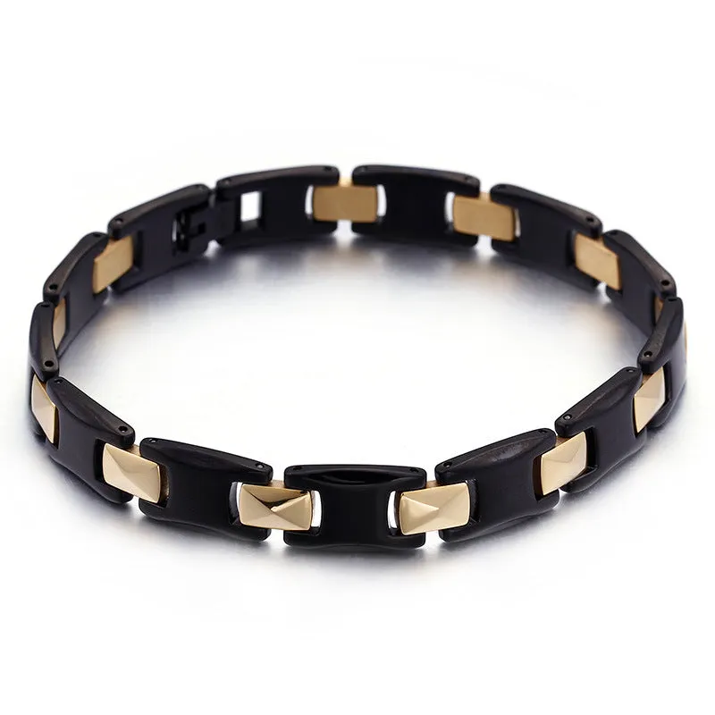 Elegant Gold Titanium Steel Bracelet for Men - Statement Accessory