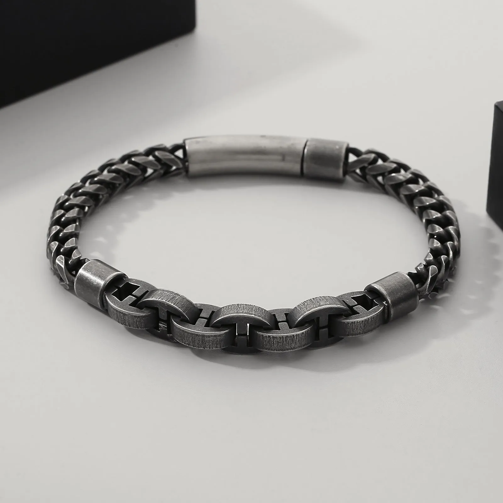 Men's Gold Titanium Stainless Steel Bracelet - Modern Link Chain Jewelry