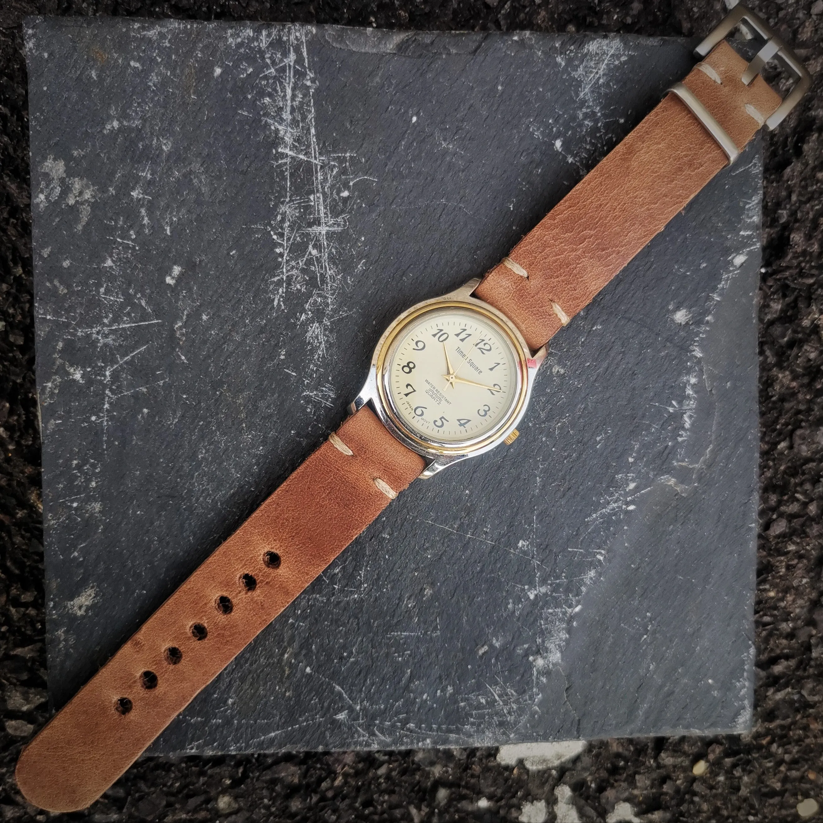 Men's Vintage Times Square Quartz Watch - With Genuine Leather Strap