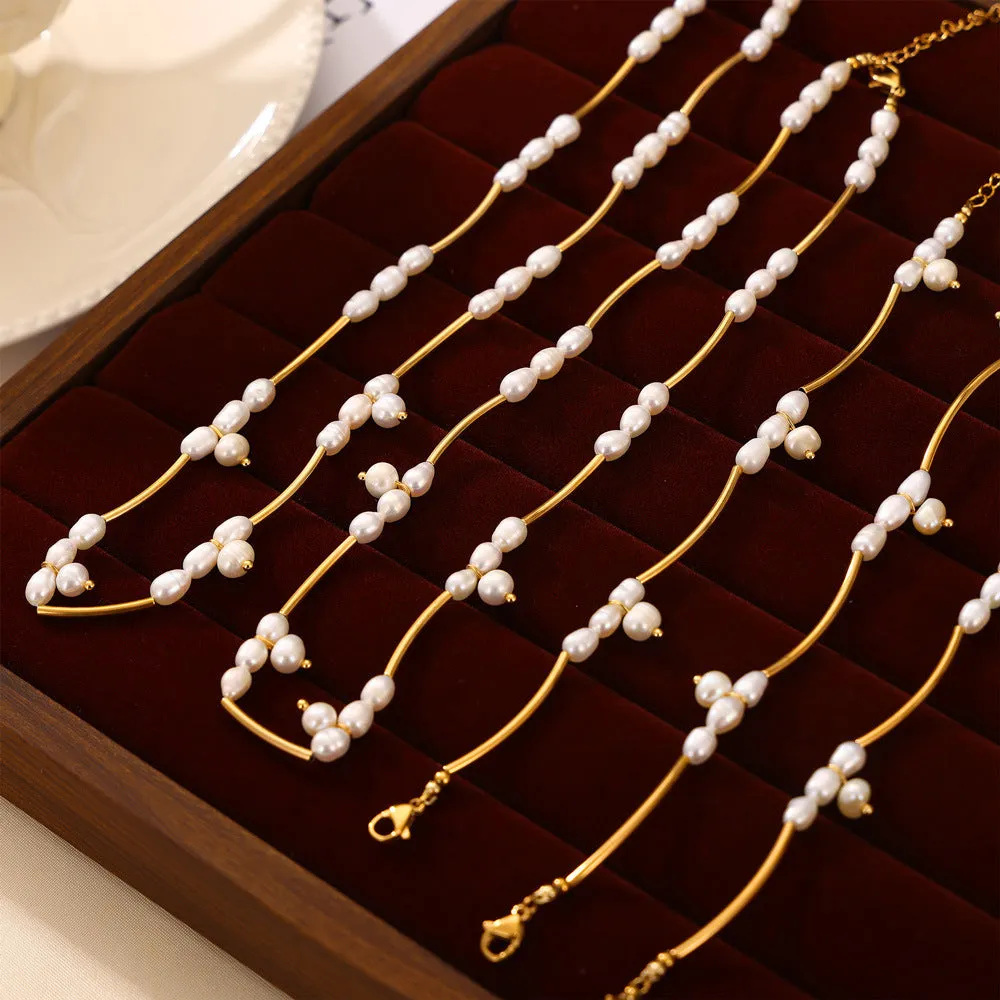 Minimalistic Pearl Necklace and Bracelet Set