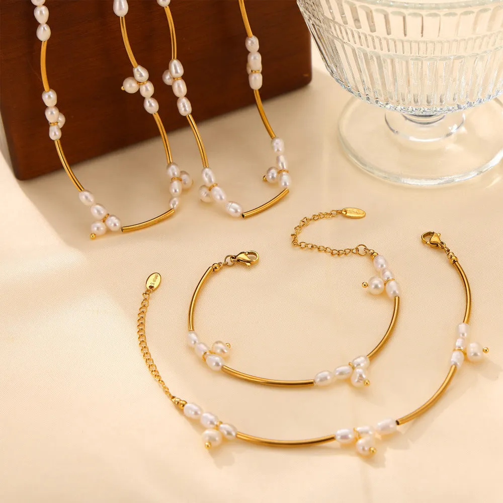 Minimalistic Pearl Necklace and Bracelet Set