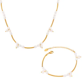 Minimalistic Pearl Necklace and Bracelet Set