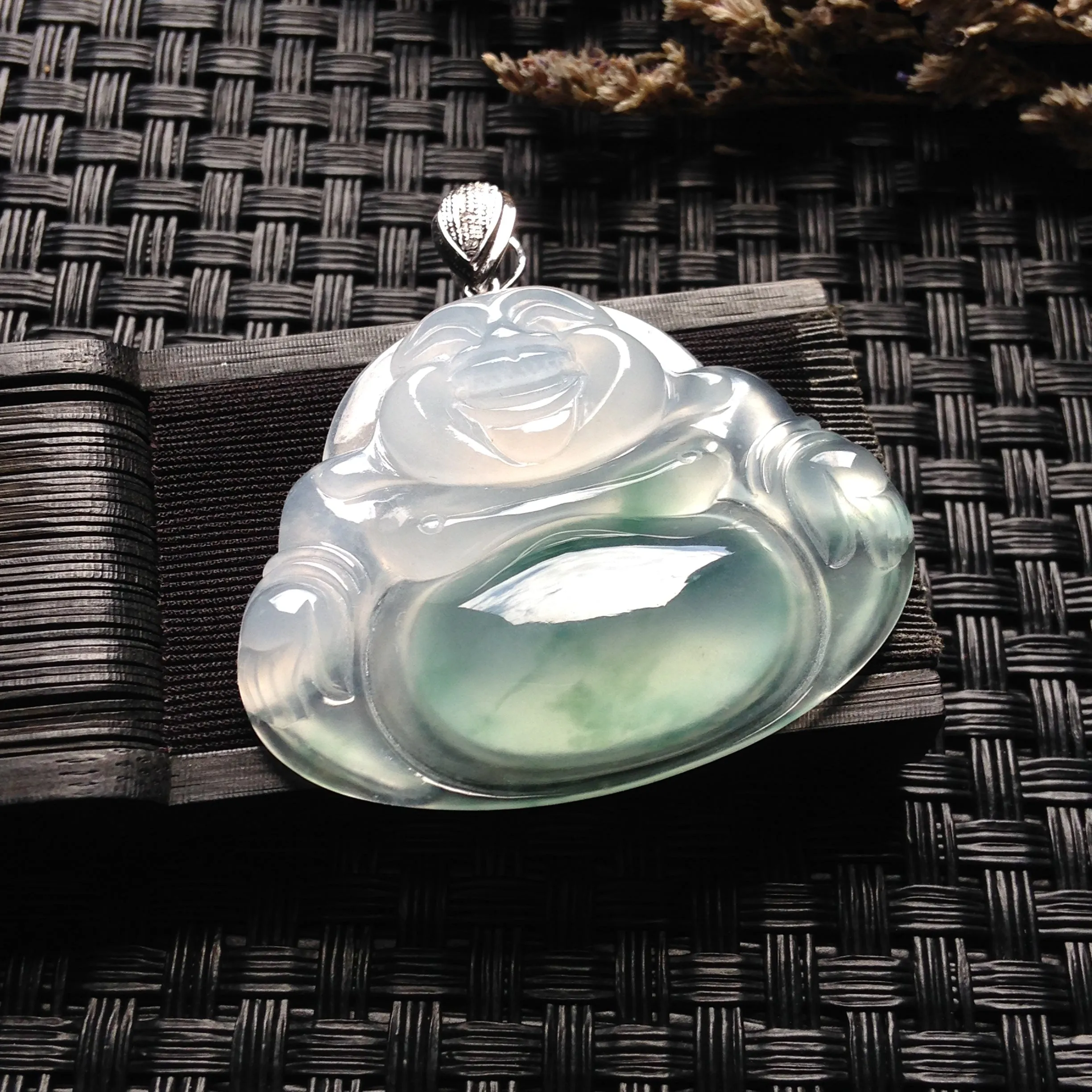 Natural Jade Pendant Jadeite Buddha Pendant PT459