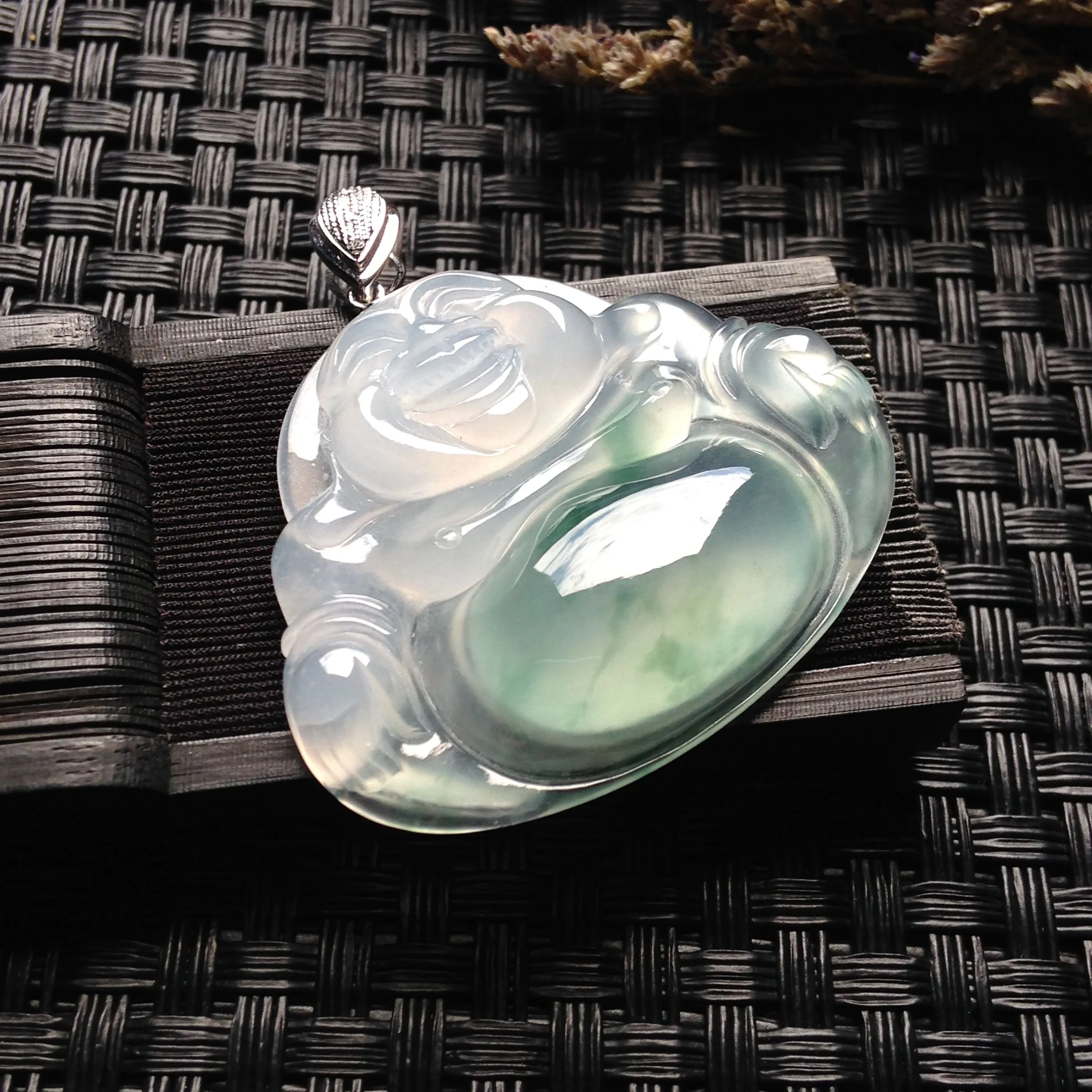 Natural Jade Pendant Jadeite Buddha Pendant PT459