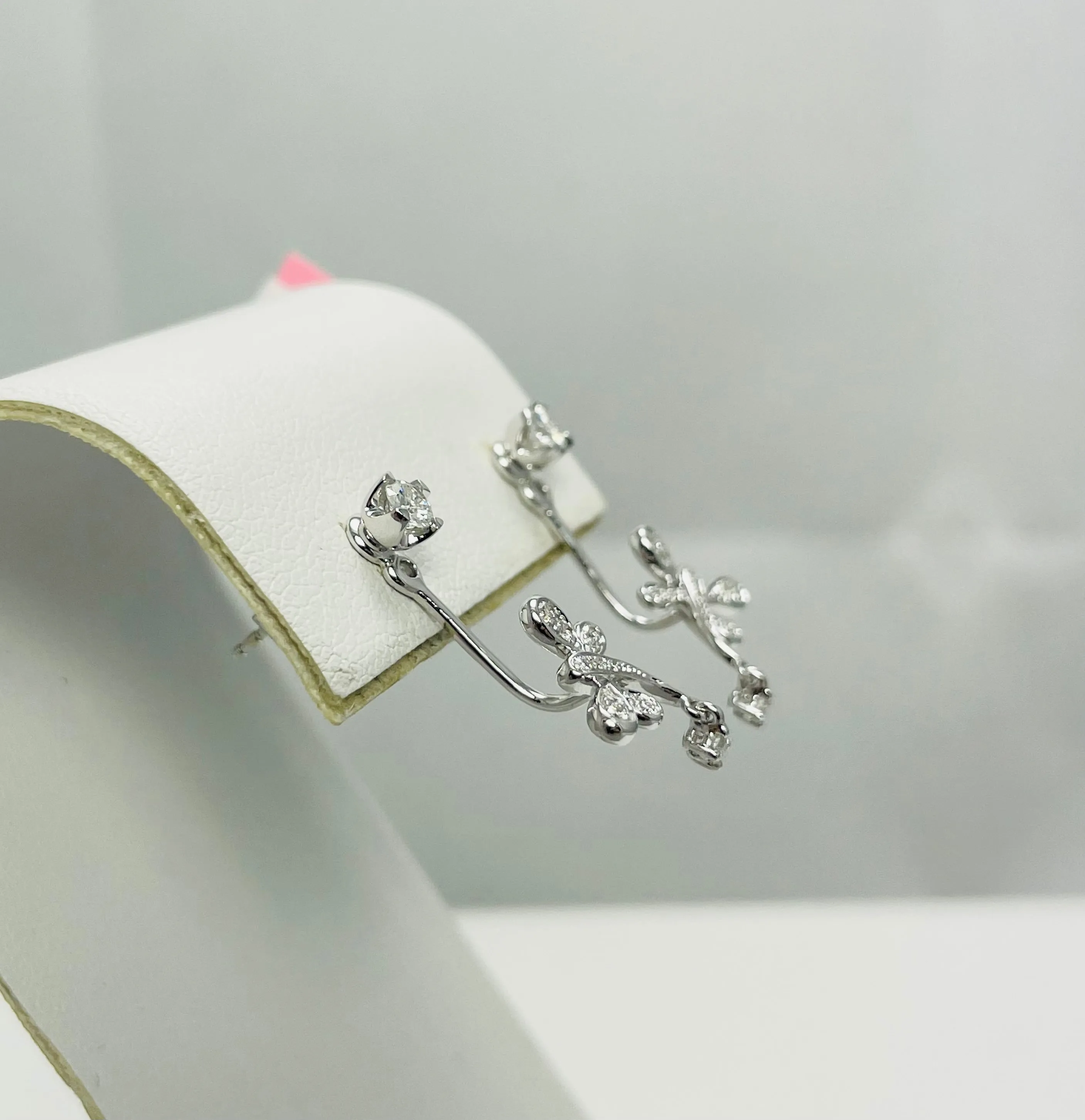 New! 18k White Gold Peek A Boo Diamond Dragonfly Earrings