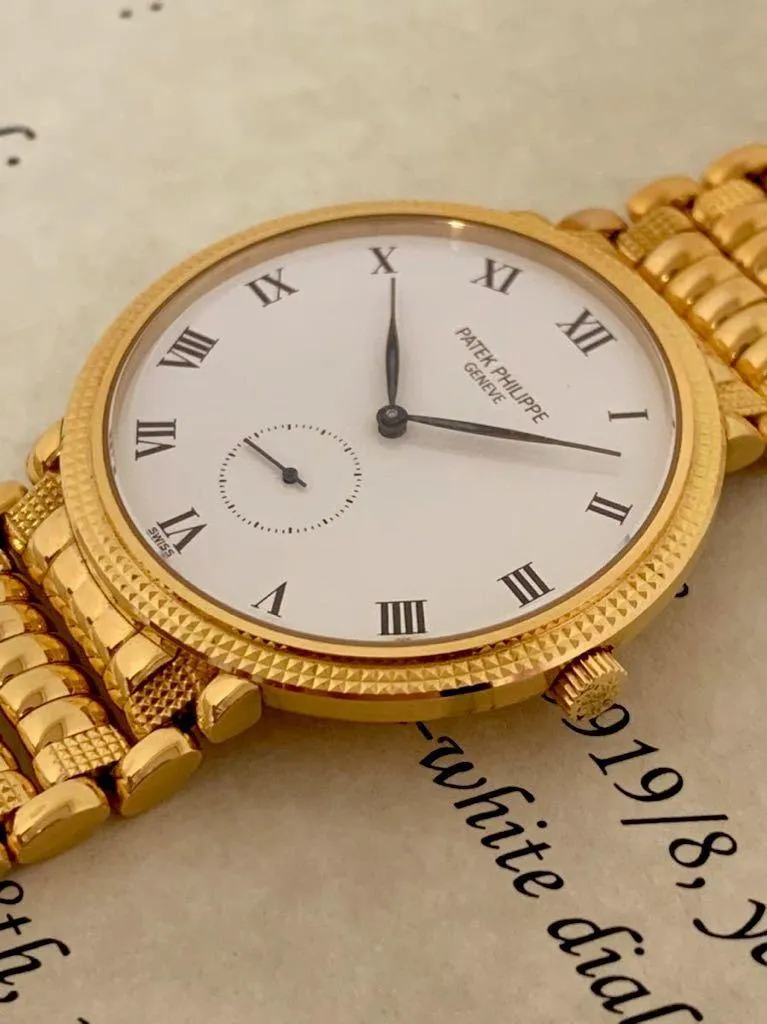 Patek Philippe Calatrava 3919/8 Clous De Paris 18k Yellow Gold