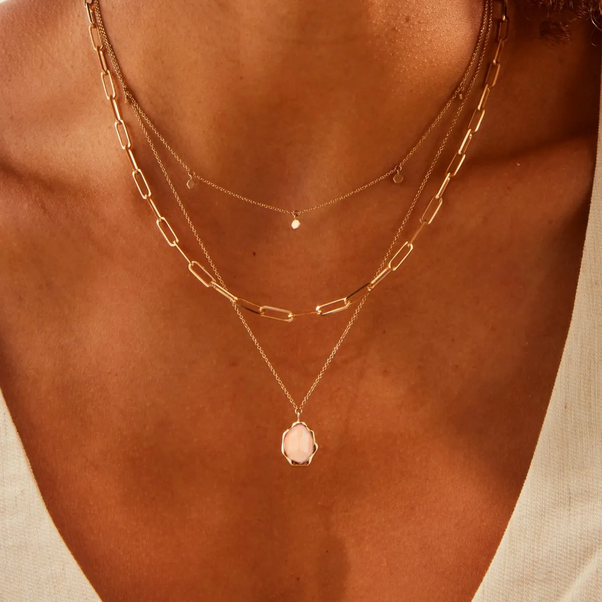 peach moonstone mood necklace - 14k yellow gold