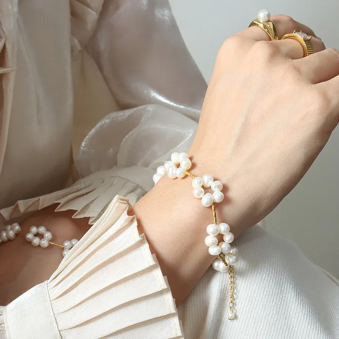 Pearl Flower Floating Bracelet