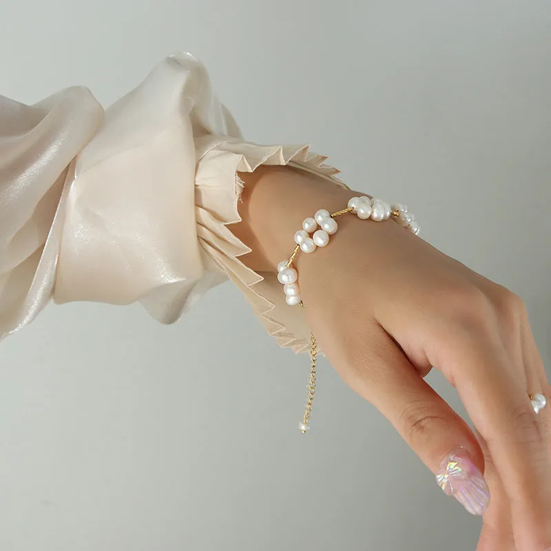 Pearl Flower Floating Bracelet