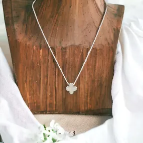 Silver Mother of Pearl Pendant Necklace