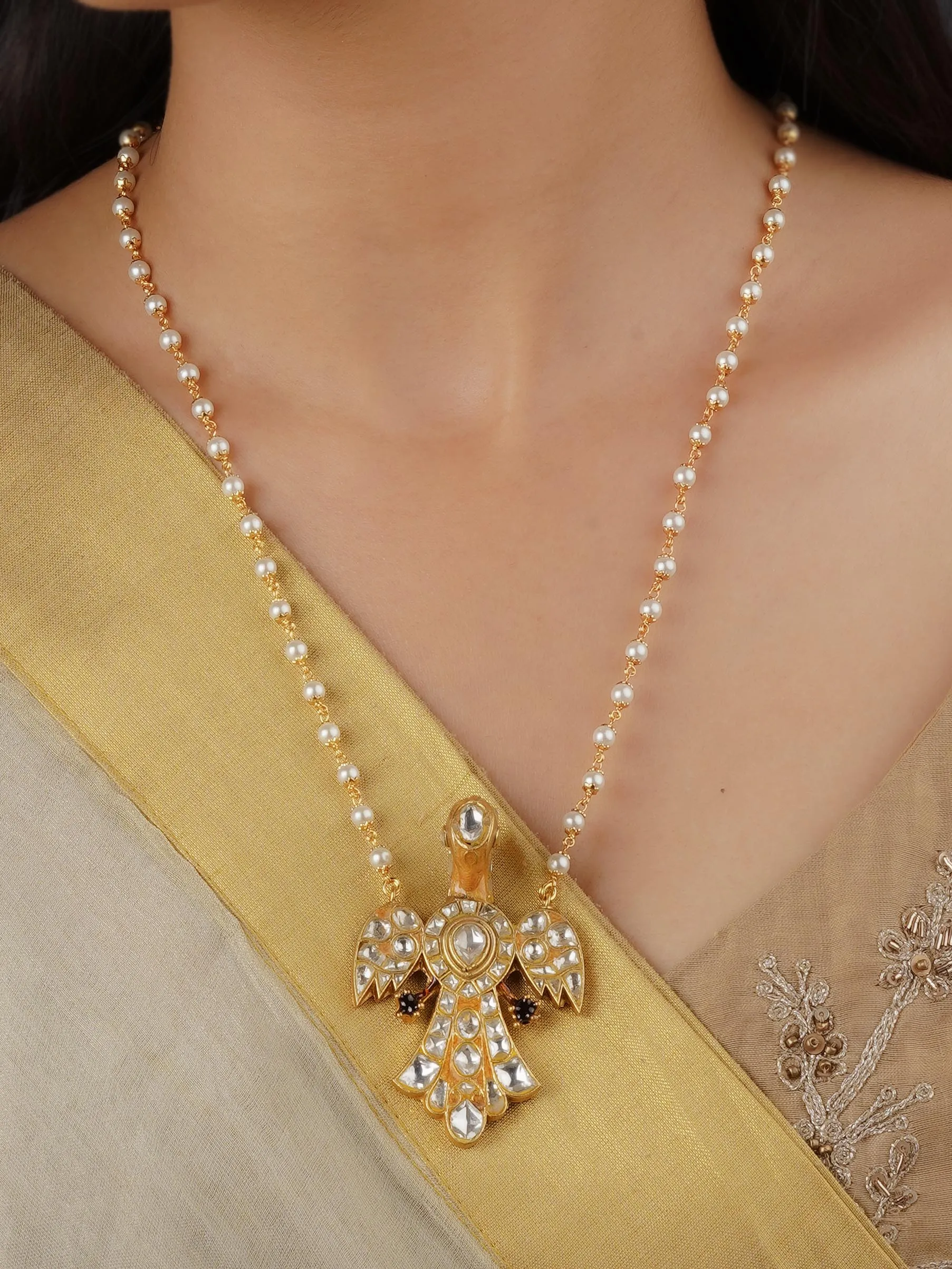 White Color Gold Plated Jadau Kundan Necklace - MN141Y