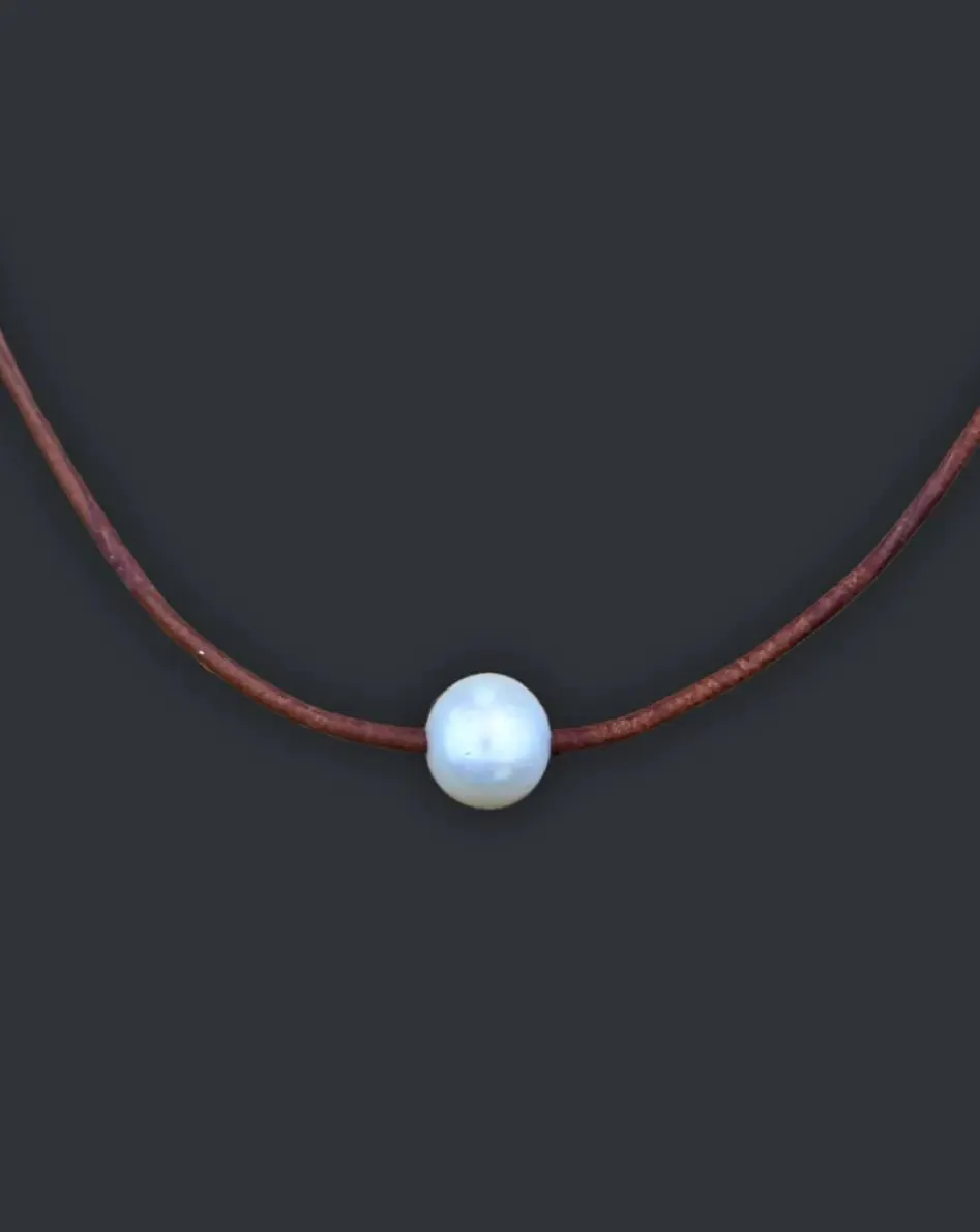 White Single Pearl (unisex)